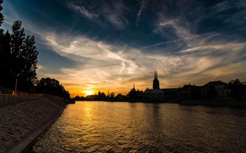 panorama racławicka we wrocławiu