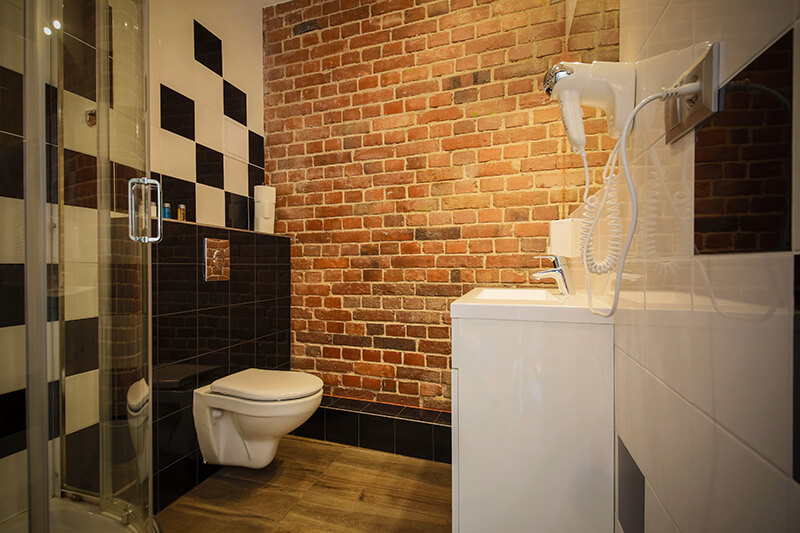 Triple / quadruple room with private bathroom